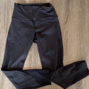 Lululemon 7/8 hi rise leggings with laser cut